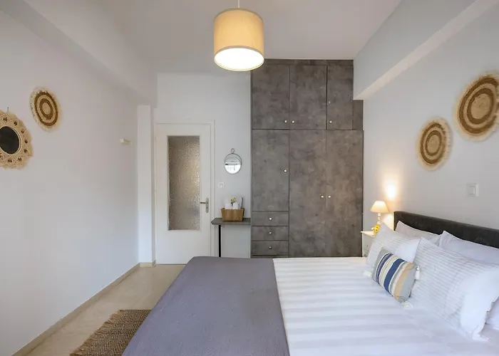 Atop Silver Luxury Apartment Ermoupoli